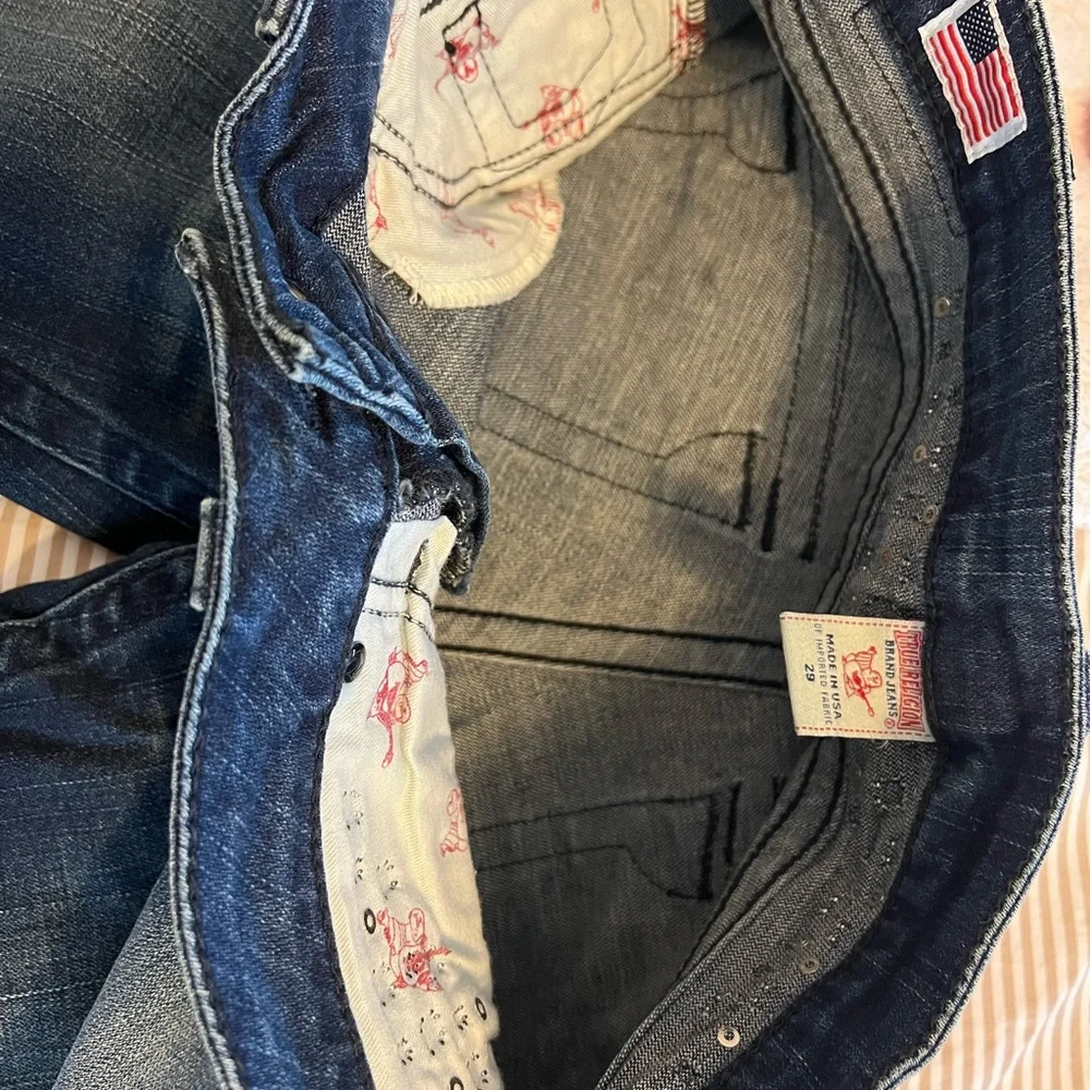 NWOT $229 True Religion Studded Pocket Flap Flare Joey Jeans - Picture 9 of 11